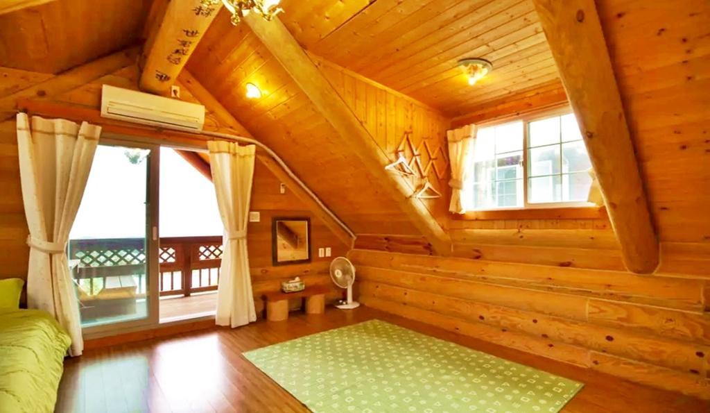 Jungmun Log Pension&Resort Seogwipo Bagian luar foto