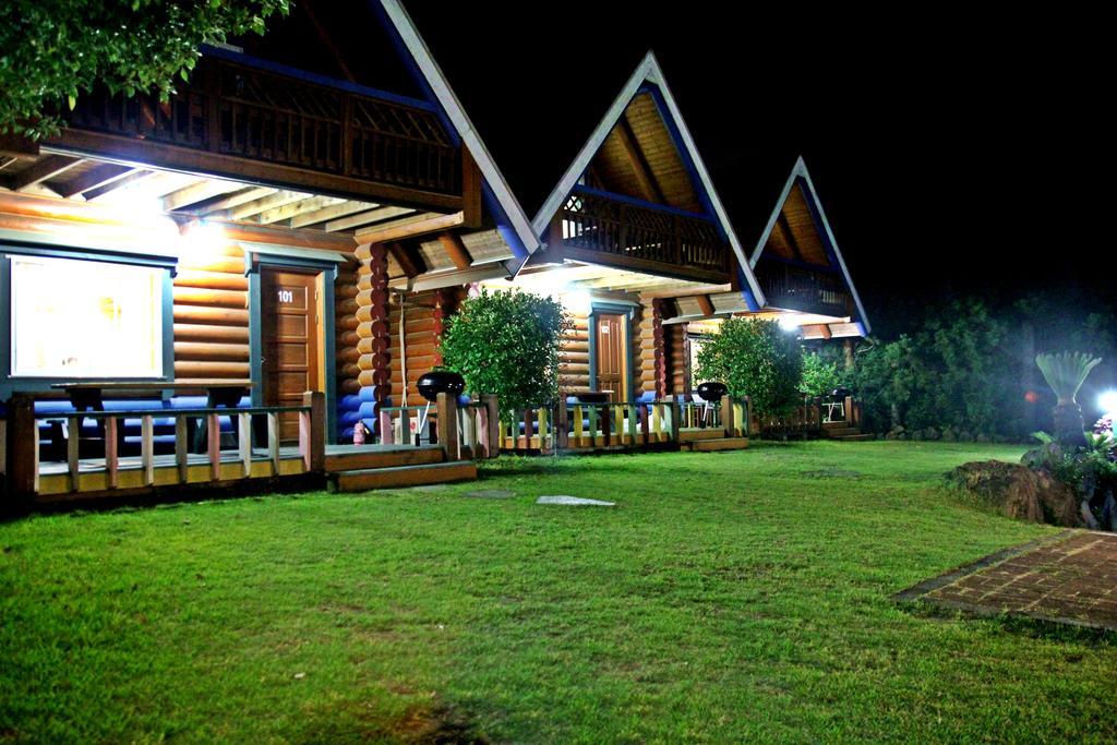 Jungmun Log Pension&Resort Seogwipo Bagian luar foto