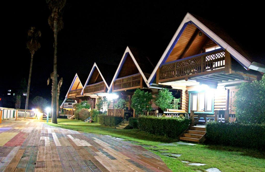 Jungmun Log Pension&Resort Seogwipo Bagian luar foto
